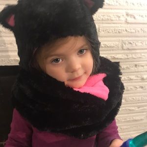 Hooded Infinity scarf with cat ears